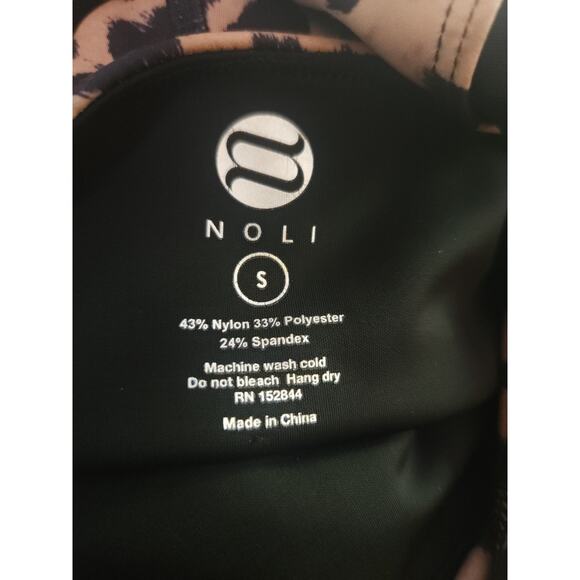 NWOT THE NOLI SHOP NOLI YOGA Cross Back Sports Bra Legging Leopard SET Women S - Picture 4 of 6
